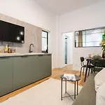 Superb 2br Flat - Location - 2 Baths