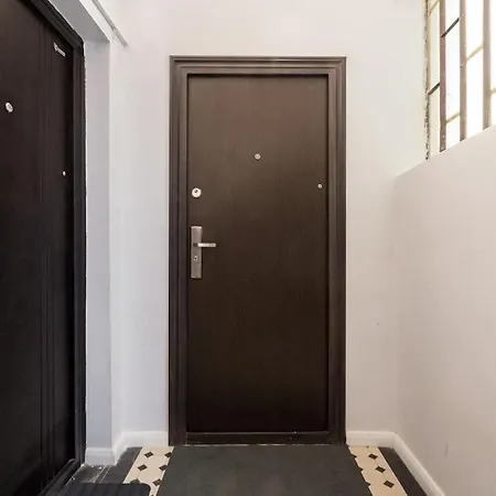 Superb 2br Flat - Location - 2 Baths