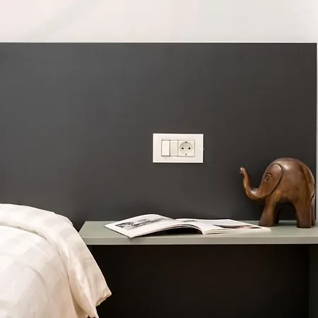 Superb 2br Flat - Location - 2 Baths Апартаменты