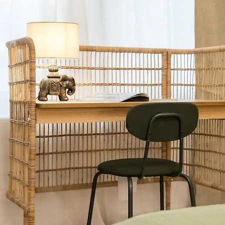 Superb 2br Flat - Location - 2 Baths 公寓 *