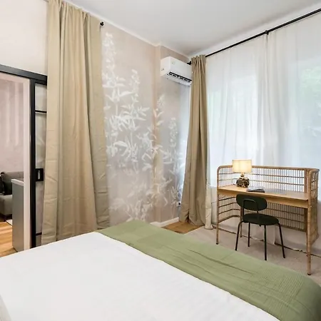 Superb 2br Flat - Location - 2 Baths