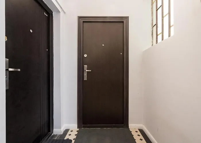 Superb 2br Flat - Location - 2 Baths