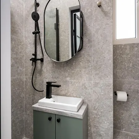 アパート Superb 2br Flat - Location - 2 Baths *